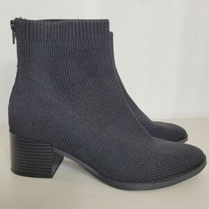 LifeStride Dreamy Women's Black Soft and Flexible Ankle Booties - Size 8